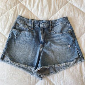 Good American GOOD CURVE jean short